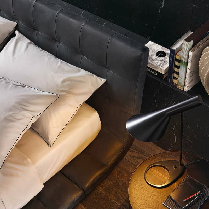 Italian Minimalist Villa large Flat Poliform Onda Bed Bedroom Leather Double Bed