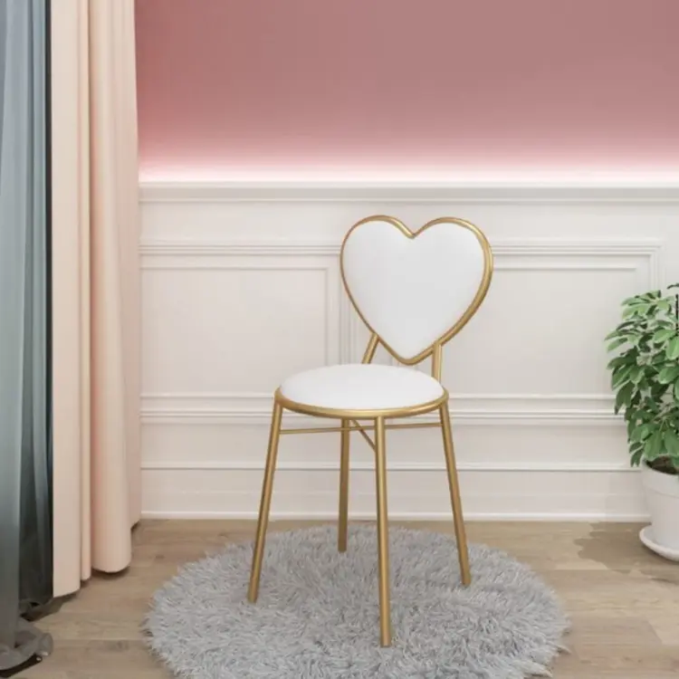 Customized Modern Simple Iron Heart Shaped Armchair Nordic Style Bedroom Princess Girl Makeup Chair Luxury Dresser Stool